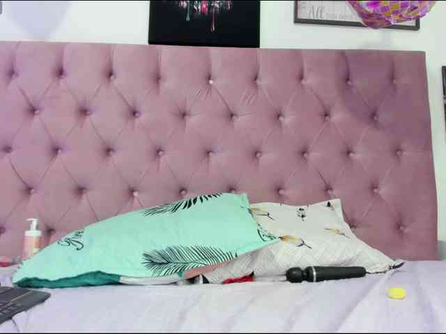 Natasha-wishx webcam