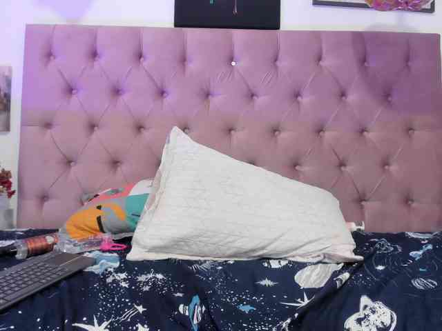 Natasha-wishx webcam