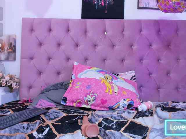 Natasha-wishx webcam