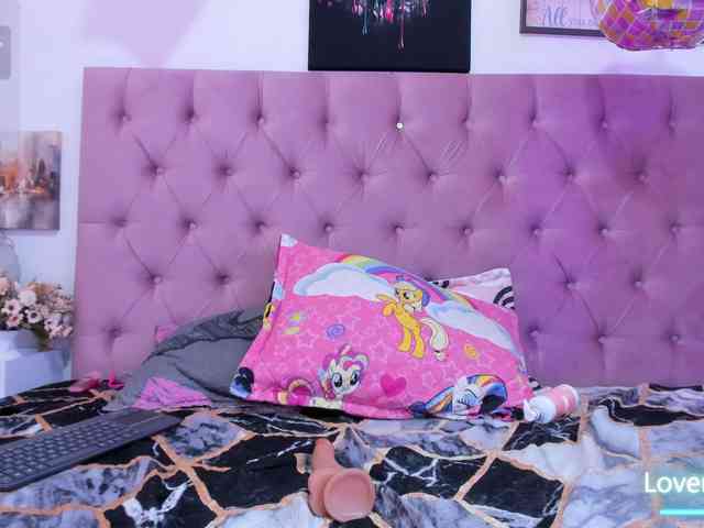 Natasha-wishx webcam
