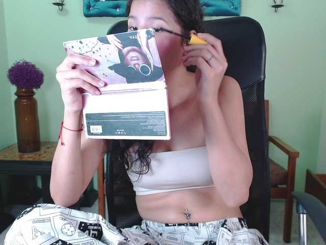 ChalonVera live cam on BongaCams