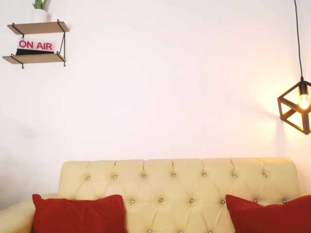 melanie-eli's BongaCams show and profile