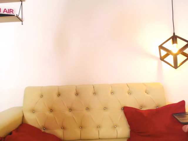 melanie-eli's BongaCams show and profile