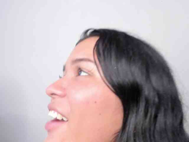 Rhianaandaxel webcam