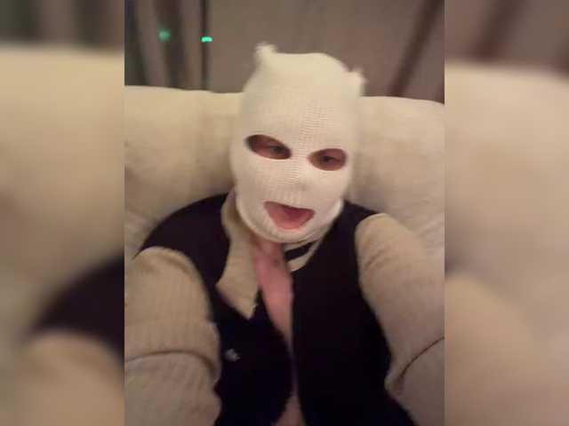 ChaseMePlease live cam on BongaCams