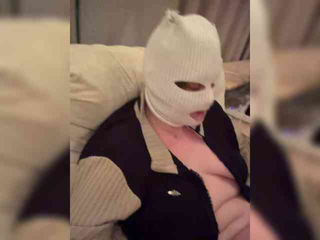 ChaseMePlease webcam