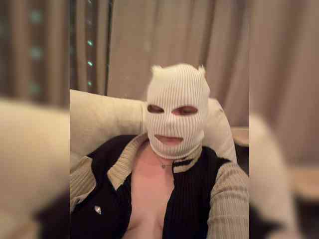 ChaseMePlease webcam