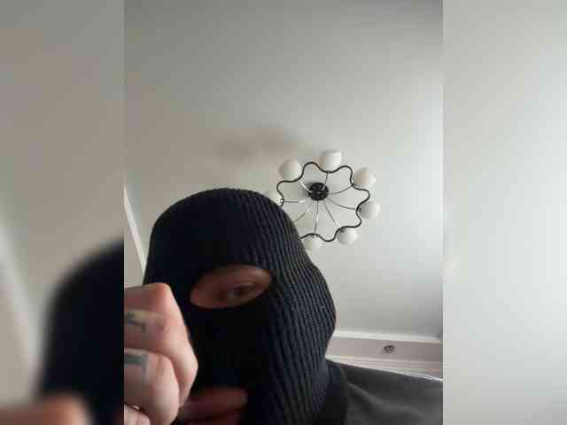 ChaseMePlease webcam