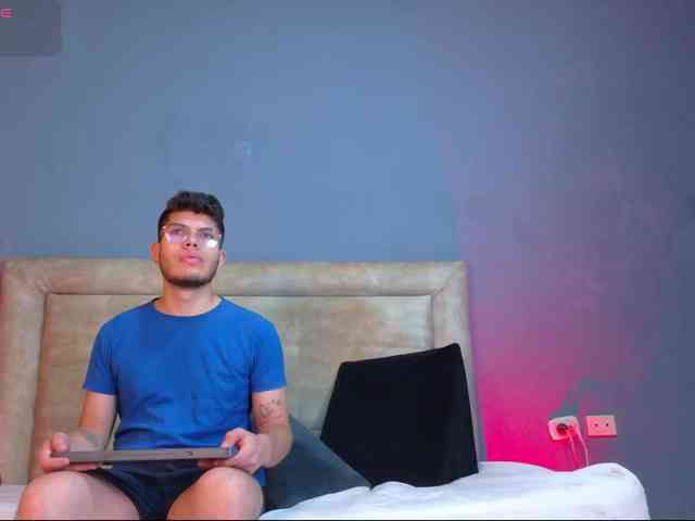 Lance-Max Live Webcam on BongaCams