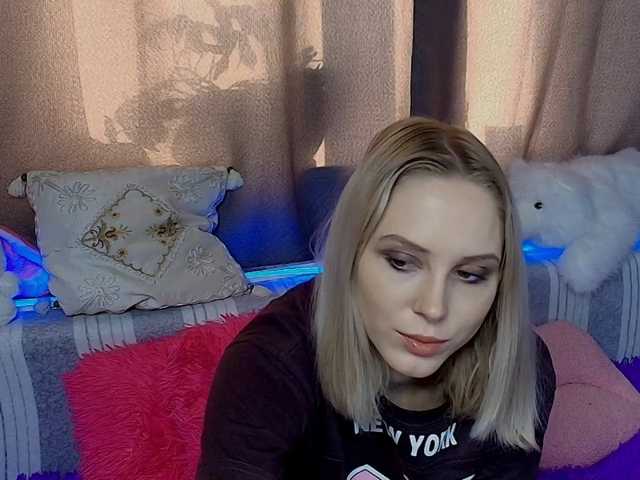 GinaGinaLove, live now on BongaCams