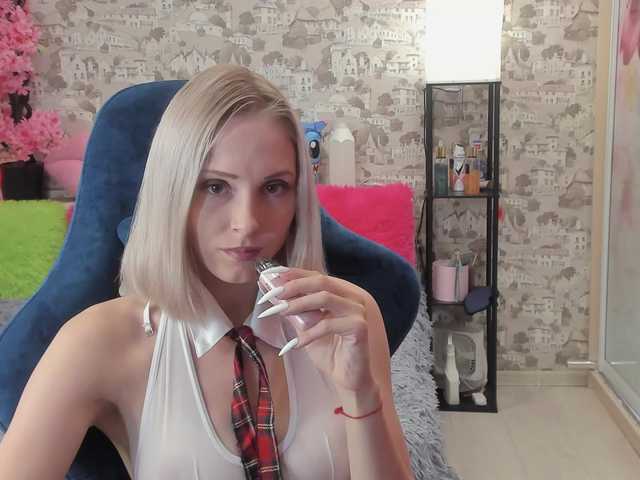 GinaGinaLove live webcam show
