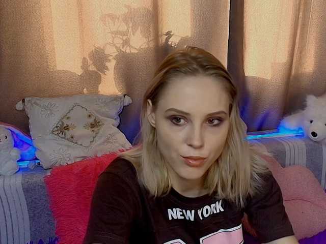 GinaGinaLove, live now on BongaCams