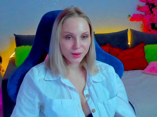 GinaGinaLove live cam on BongaCams