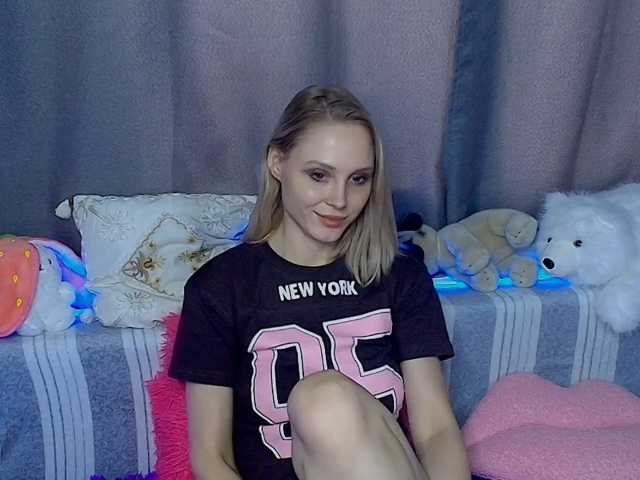 GinaGinaLove, live now on BongaCams