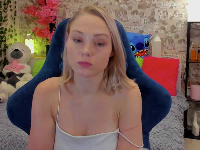 GinaGinaLove live webcam show