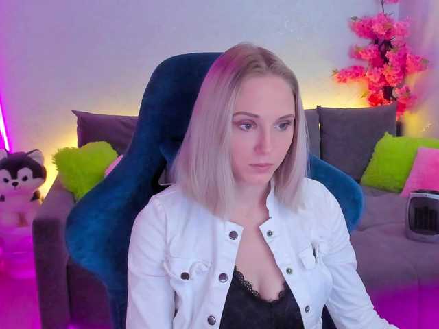GinaGinaLove live cam on BongaCams