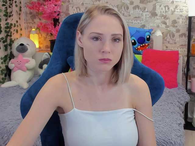 GinaGinaLove live webcam show