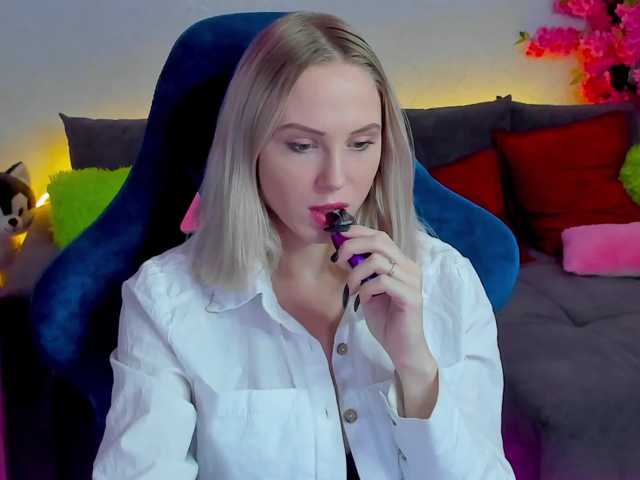 GinaGinaLove live cam on BongaCams