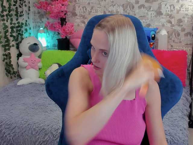 GinaGinaLove live webcam show