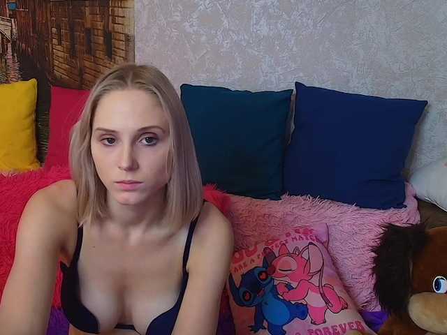 GinaGinaLove live cam on BongaCams