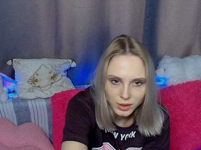 GinaGinaLove, live now on BongaCams