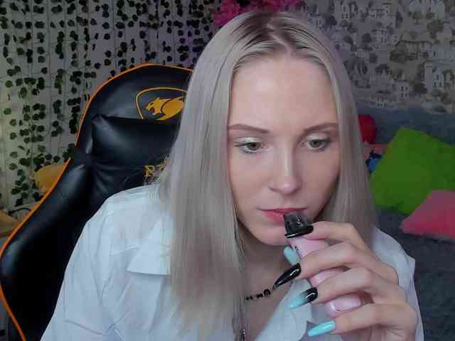 GinaGinaLove webcam
