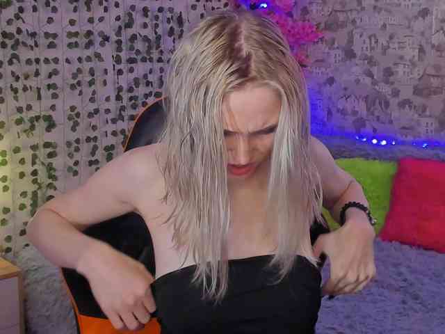 GinaGinaLove webcam