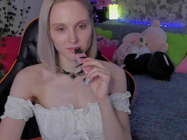 GinaGinaLove webcam