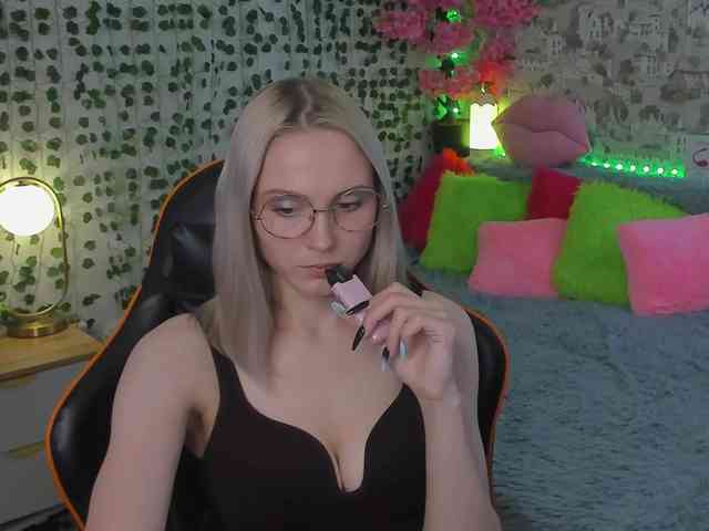 GinaGinaLove webcam