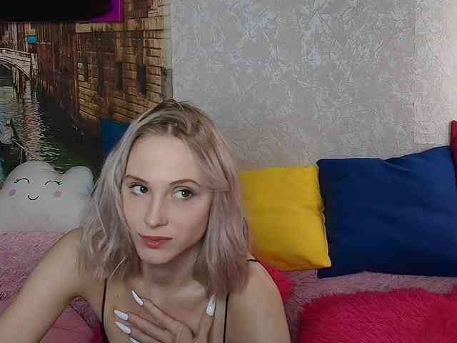 Model: GinaGinaLove