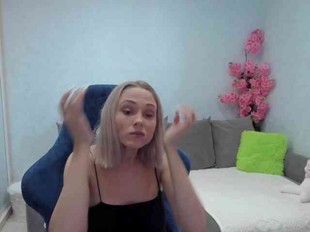 GinaGinaLove webcam