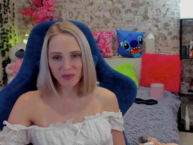 GinaGinaLove webcam