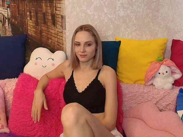 GinaGinaLove webcam