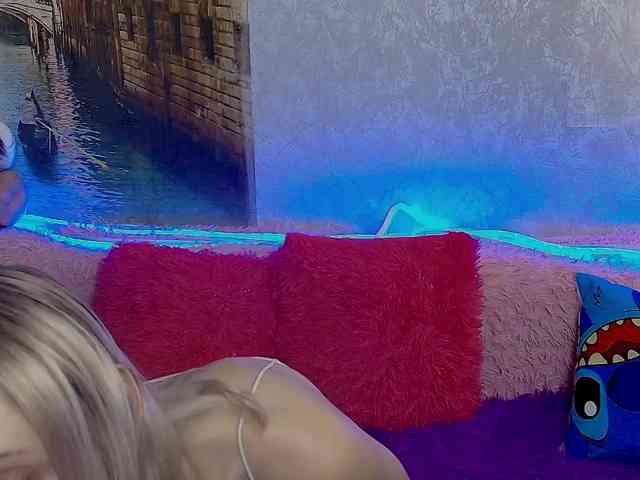 GinaGinaLove webcam