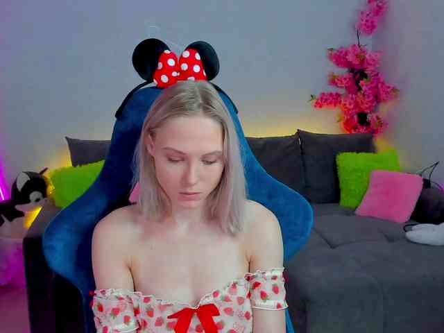 GinaGinaLove webcam