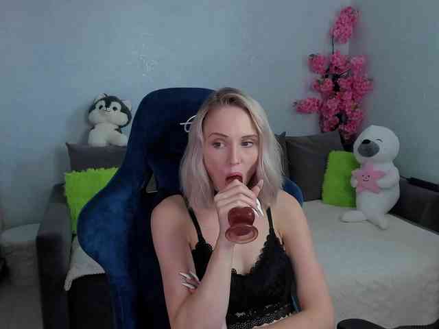 GinaGinaLove webcam