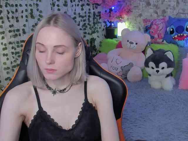 GinaGinaLove webcam