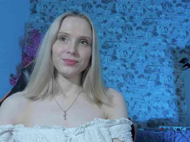 GinaGinaLove webcam