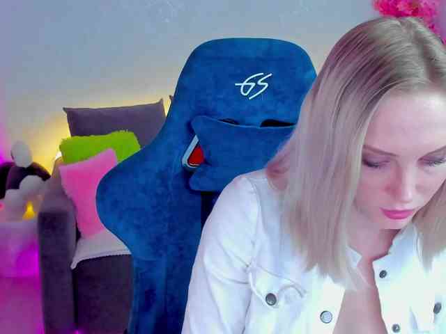 GinaGinaLove webcam