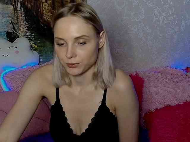 GinaGinaLove webcam
