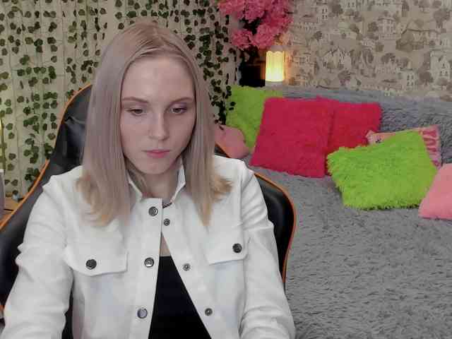 GinaGinaLove webcam