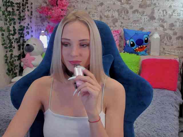 GinaGinaLove webcam
