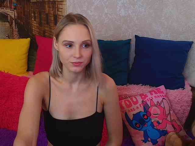 GinaGinaLove webcam