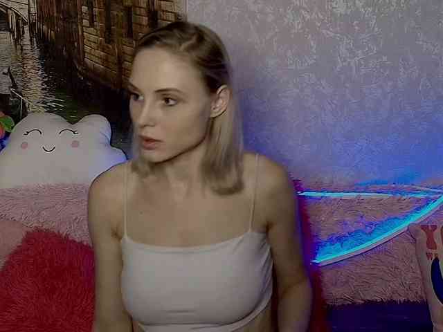 GinaGinaLove webcam