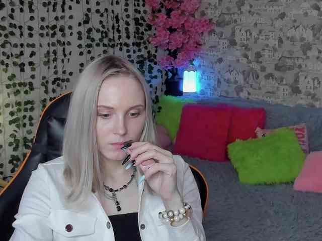 GinaGinaLove webcam