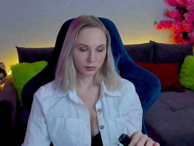 GinaGinaLove webcam