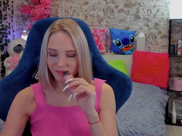 GinaGinaLove webcam