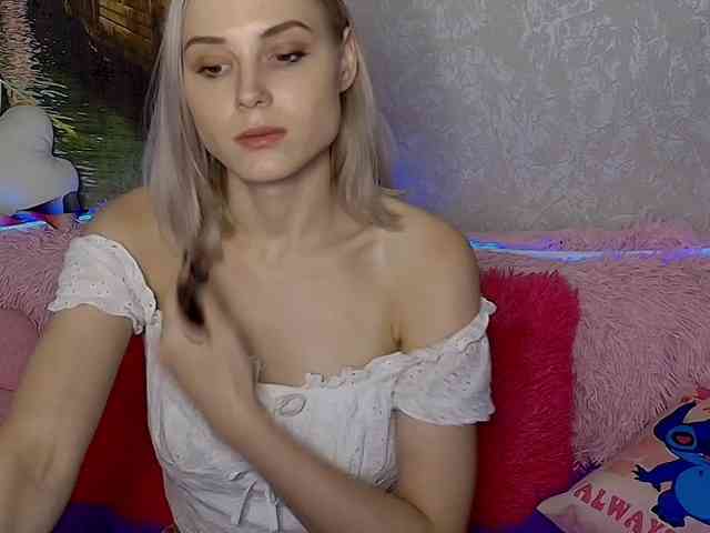 Model: GinaGinaLove
