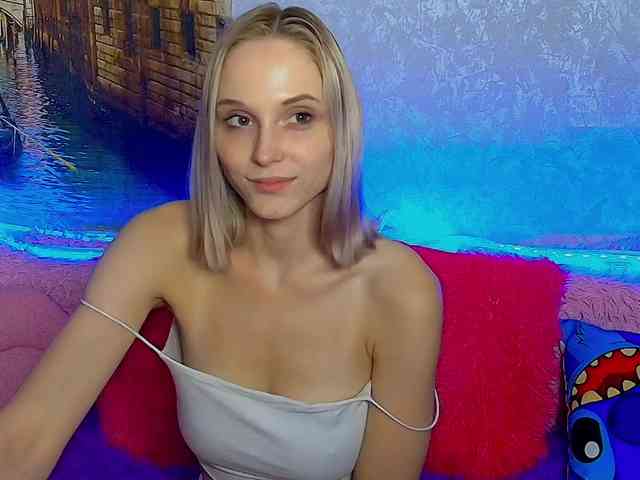GinaGinaLove webcam