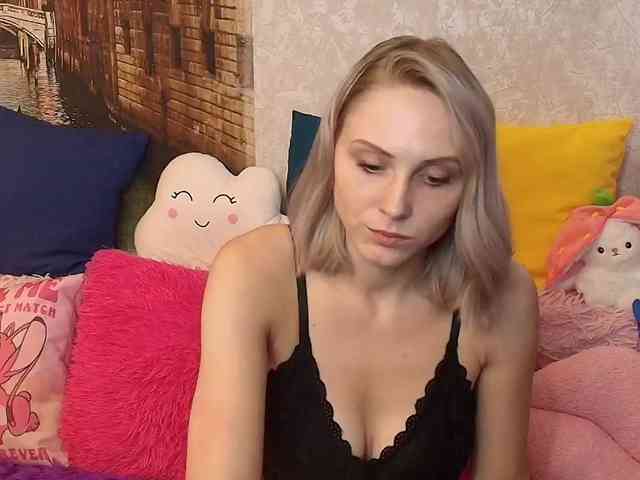 GinaGinaLove webcam